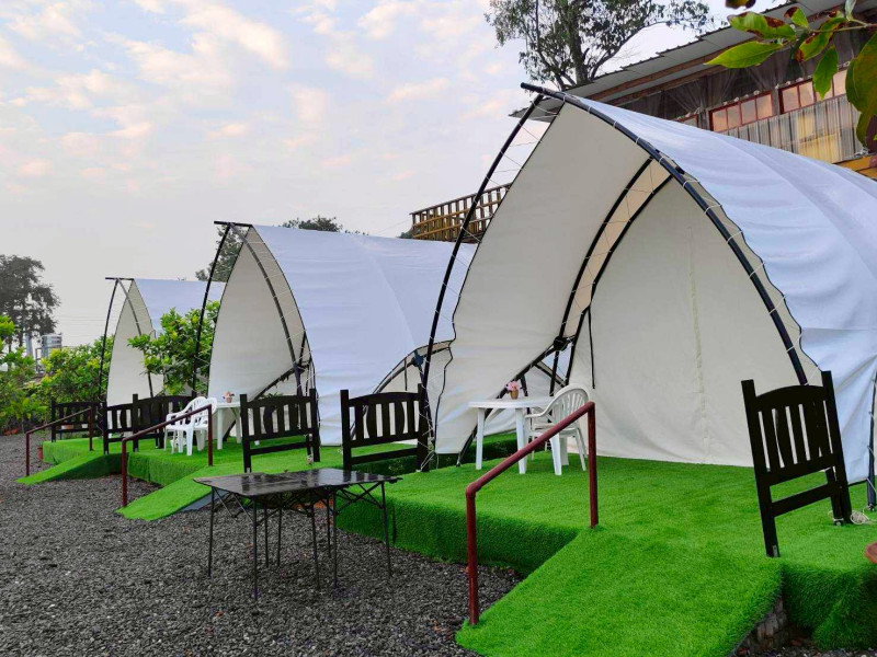 日月潭船室伍帳露營區Five Tents